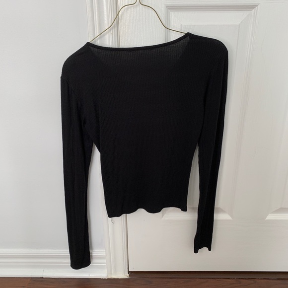 Black long sleeve shirt - Picture 2 of 2
